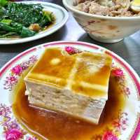 「鴨肉扁」經典美食代表，風味絕佳
