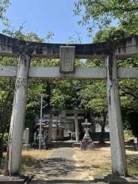 【福岡神社】線路沿いにある小さな趣のある神社