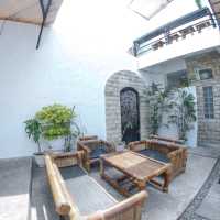 CAFE KOLO | COFFEE SHOP COMFORTABLE FOR HANG OUT