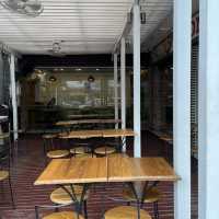 ร้านขนมปังปิ้งเจ้าดัง น้ำซอสจัดเต็ม