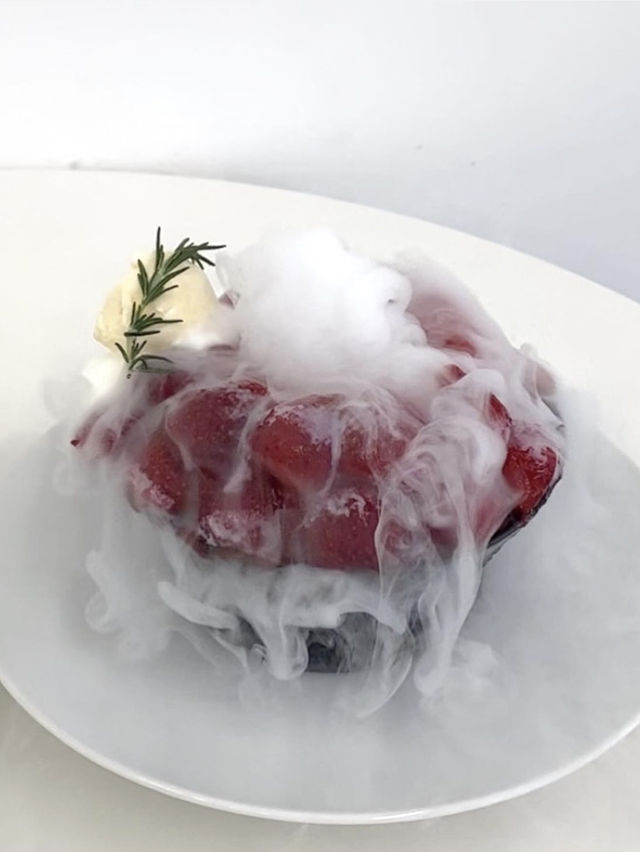 【北九州カフェ】スモークが出るかき氷⁉️演出がお洒落なカフェ✨️