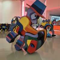 A Modern Wonderland of Contemporary Art 