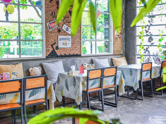 ร้านอาหารแซ่บ เวียดนาม ไทย อีสาน นนทบุรี