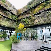 It’s one of the best mall in Ginza area especially rooftop 