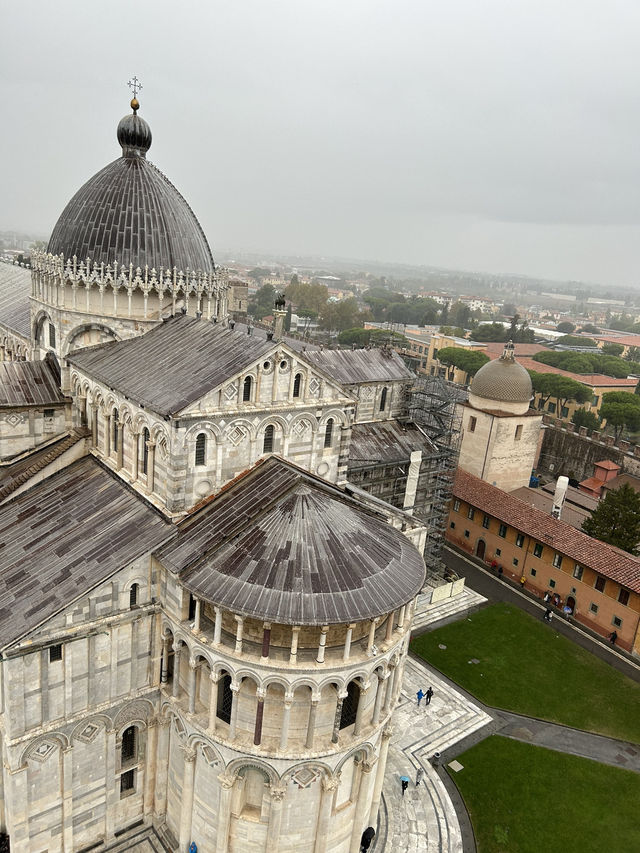 【イタリア/ピサ】傾きを体感！イタリア旅行で訪れたい世界遺産。