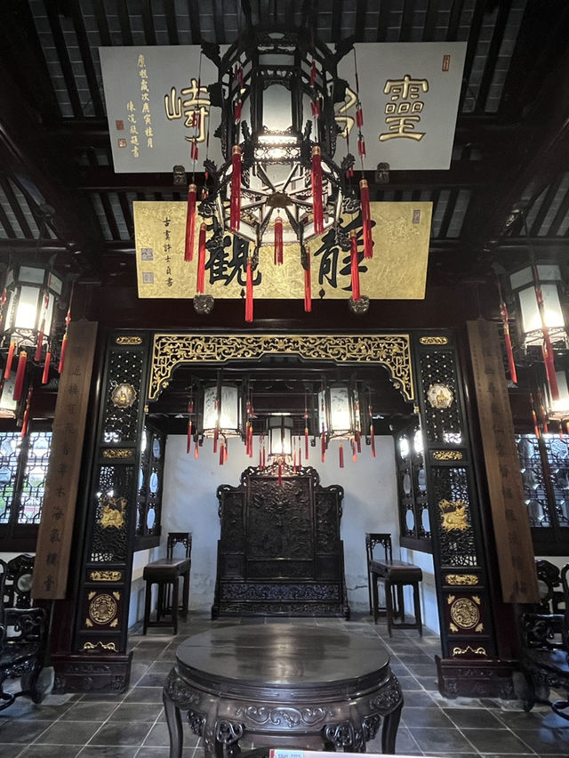 A Glimpse into the Emperor’s Life: Discovering the Luxurious Yu Garden