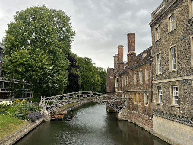 Punting Through the Knowledge Town: Discovering Cambridge’s Charm