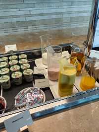 阿聯酋航空商務艙體驗，機上無限量供應飲食！