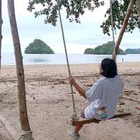 บรรยากาศยามเย็นที่หาดนพฯ