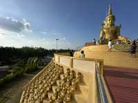 ชมความงดงาม พระพุทธปฐม องค์ใหญ่ที่สุดในประเทศไทย