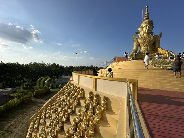 ชมความงดงาม พระพุทธปฐม องค์ใหญ่ที่สุดในประเทศไทย