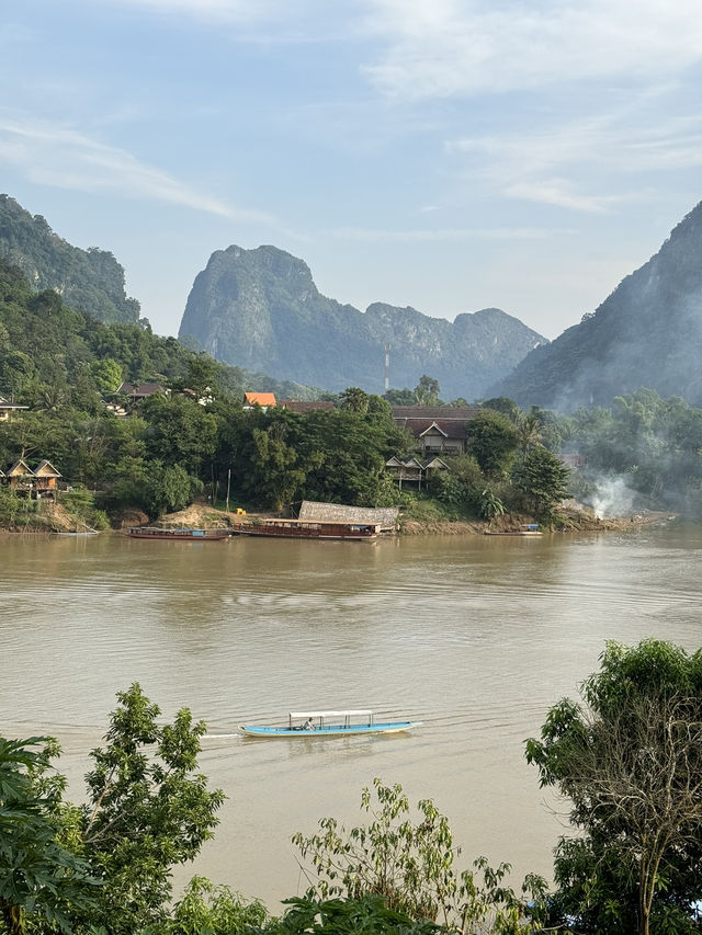 บ้านหนองเขียว | สปป.ลาว 🏡⛰️🌤️🌿