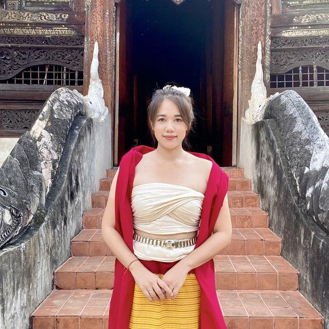 แต่งชุดล้านนา เป็น กาสะลองกับซ้องปีบ
