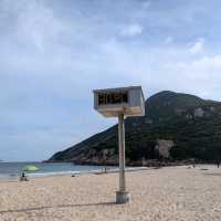 Shek O Beach: Hong Kong’s Hidden Paradise! 🌊🏖️