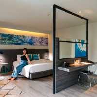 โรงแรมกรุงเทพฟีลดีที่ Cross Vibe Bangkok Sukhumvit