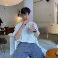 คาเฟ่ โฮจิมินท์ ✨ dumm.cafe