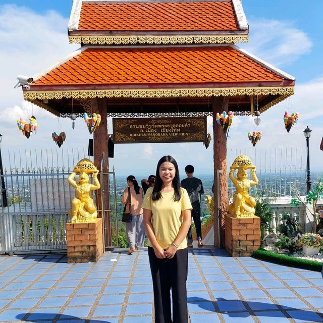 วัดพระธาตุดอยคำ