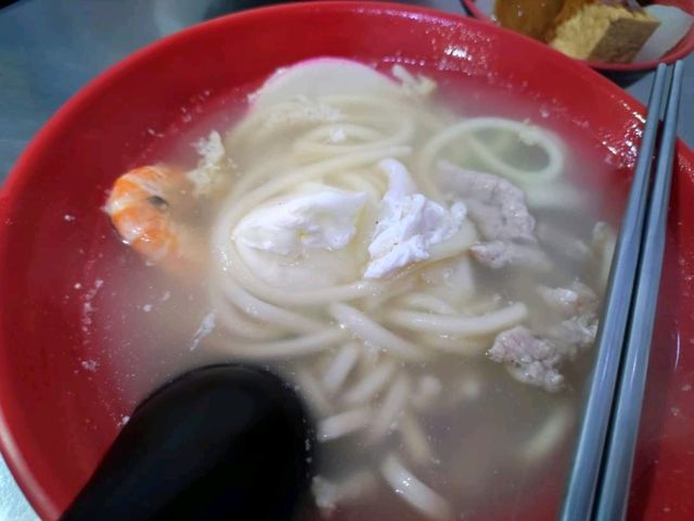 พามาร้านก๋วยเตี๋ยวLocalๆ สไตล์ร้านคุณลุงคุณป้า