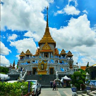 THE GOLDEN BUDDHA.