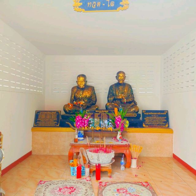 ไหว้พระ ฟังธรรม วัดทองสุทธาราม