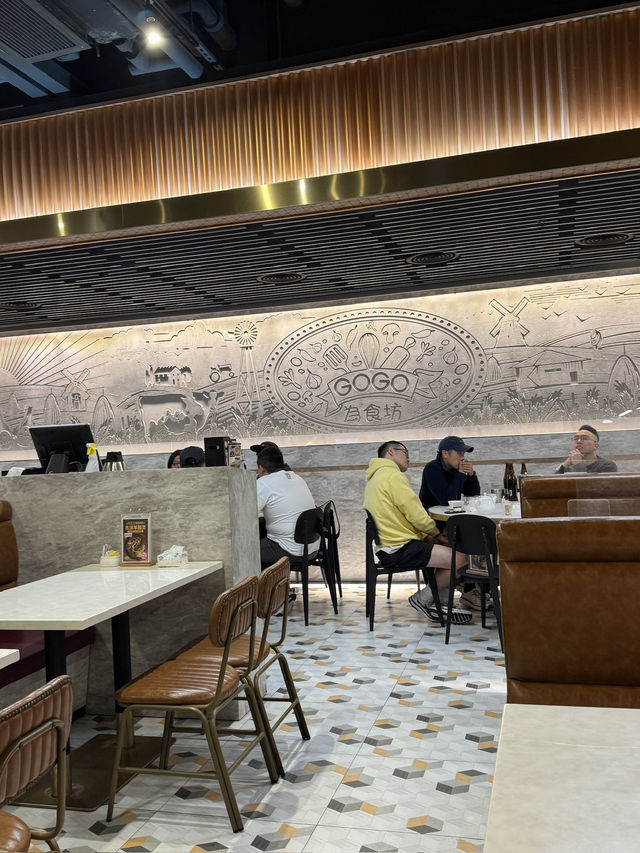 《旺角晚飯糖水直落好地方》