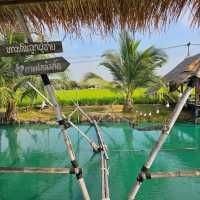 กัดรังแลนด์ Fishing café & Restaurant เ