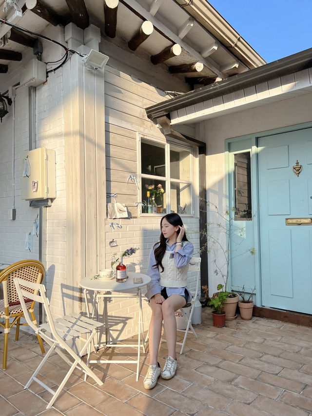 유럽감성 가득한 광주 브런치 카페 ‘카페 아베크 투와’ ☕️