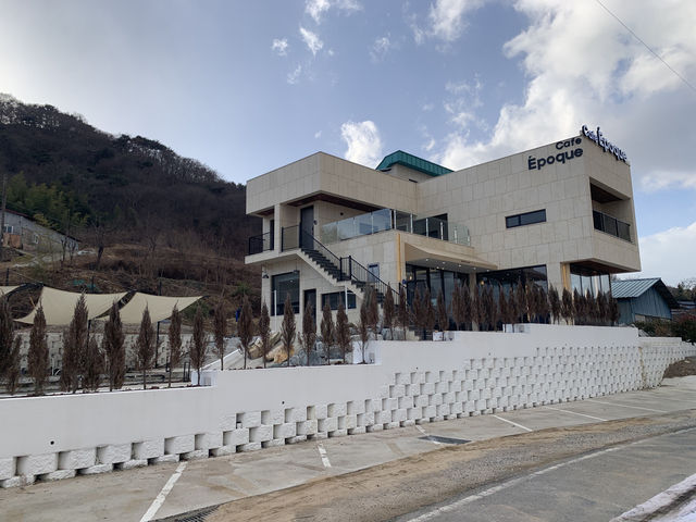 산청군 시골에 숨어 있는 힐링의 성지, 에포크 카페