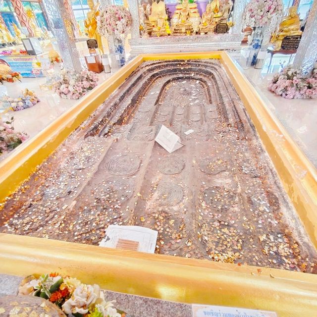 พระแก้วมรกตและพระอุปคุต