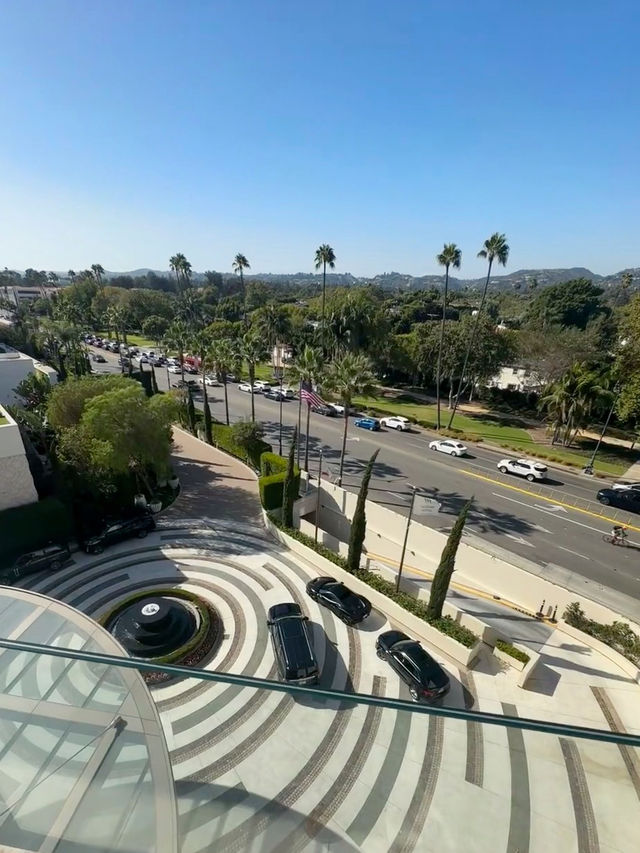 Hollywood Glamour & Timeless Luxury: My Stay at Waldorf Astoria Beverly Hills!