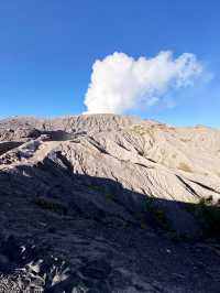 A Morning on Mars – Mt. Bromo Adventure!