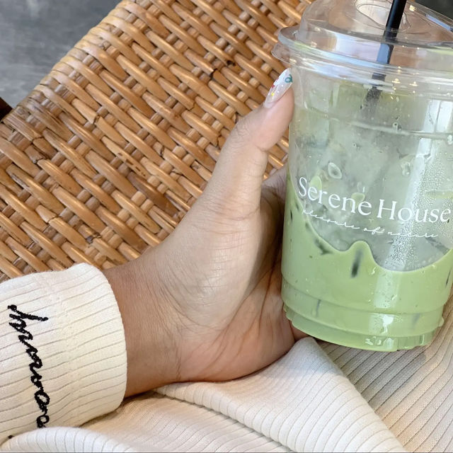 เหมือนยกเขาใหญ่มาไว้ที่บางแสน Serene House Cafe ☕️