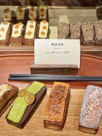 봄을 미리 느끼고 봄나들이하기에 좋은 💚 서울 홍제동 카페투어✨