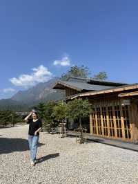 Minimal cafe with good mountain view