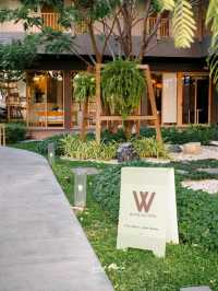 Hotel Wizpark Ratchada สงบ ร่มรื่น มีแมวให้จกด้วย