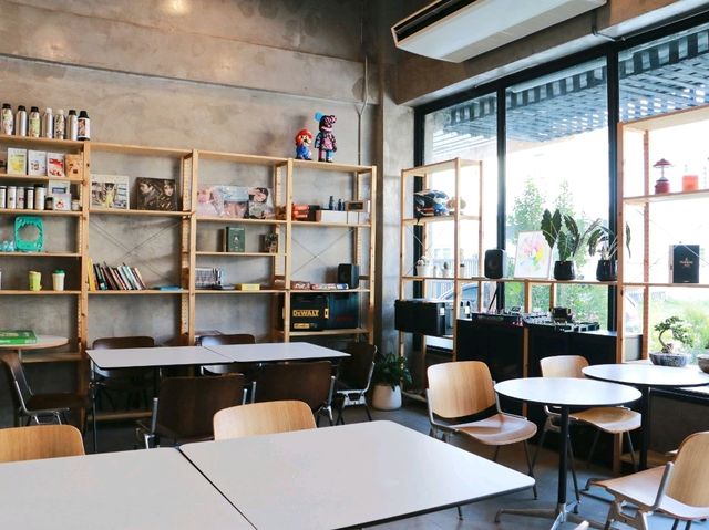 คาเฟ่บ้านฉาง Snith Pak 