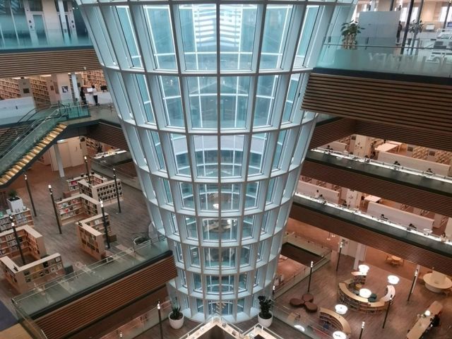 #桃園市立圖書館總館