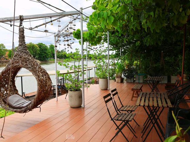 สิริสมปอง ฟาร์ม & คาเฟ่ | คาเฟ่ในสวนมะนาวโห่