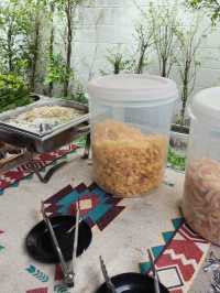 ร้านก๋วยเตี๋ยวเรือ "เสือลวกเส้น" เมืองทองธานี