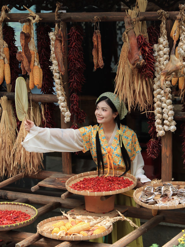 Becoming the Autumn Sun-Drying Girl: My Picture-Perfect Day in Huangling