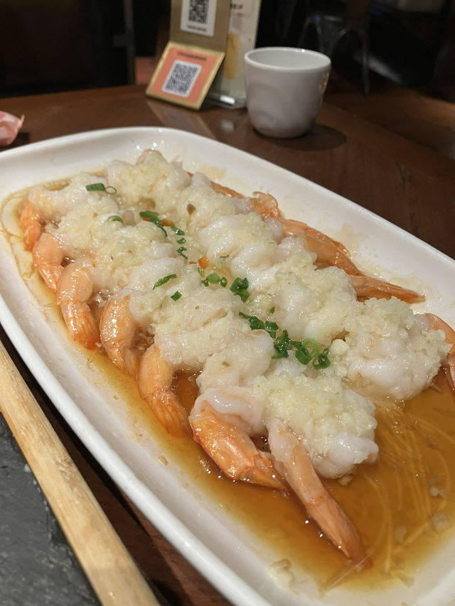 칭다오 깔끔한 맛집 <와이포지아>