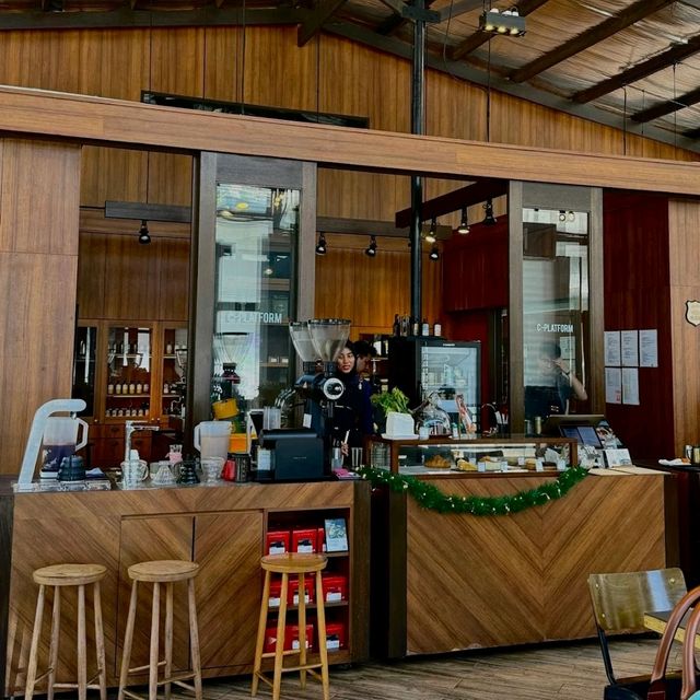 Nice vibe with some great decor