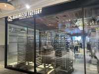 【鎌倉紅谷 Kurumicco Factory】
