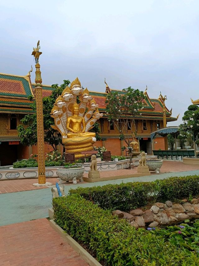 Ancient City, Damnoeb Saduak Floating market, Train market 