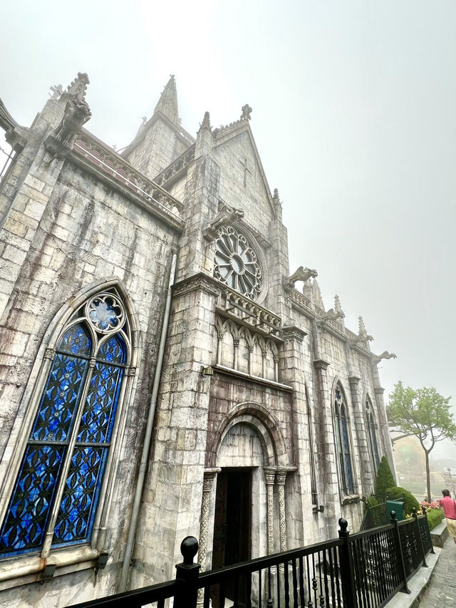 French Village Bana Hillsหมู่บ้านฝรั่งเศสแห่งดานัง