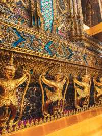 วัดพระแก้วสุดยอดสถานที่ศักดิ์สิทธิ์ที่ต้องมาเยือน