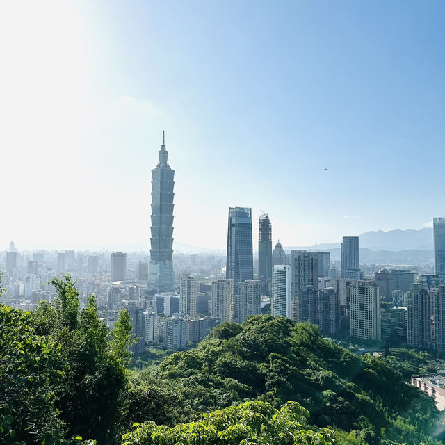 Xiangshan จุดชมวิวไทเป เดินไม่ไกล แต่วิวหลักล้าน