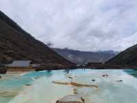 Huanglong in May: Still not at its full beuty