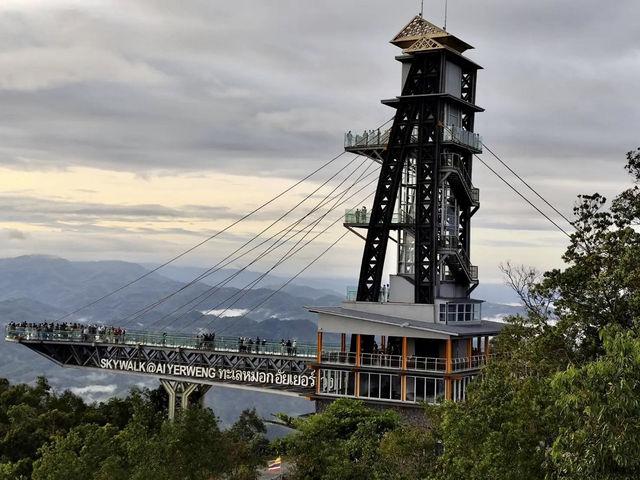 🌉 Betong SkyWalk: A Backpacker’s Guide to Southern Thailand’s Highest Thrill!  