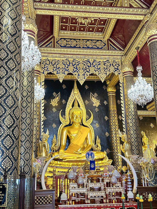 วัดพระศรีมหาธาตุวรมหาวิหาร – หัวใจของเมืองสองแคว